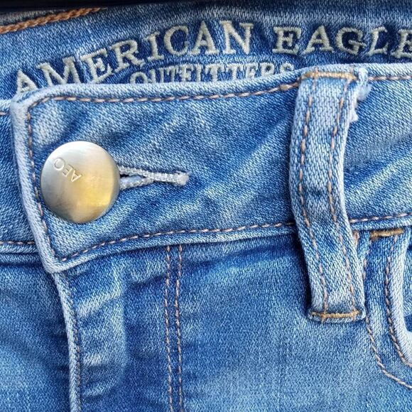 American Eagle Distressed High Rise Jegging Size 4 - Picture 2 of 10